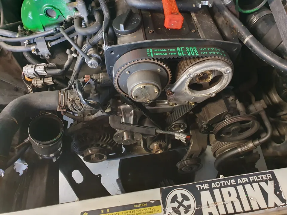 Engine timing belt detail